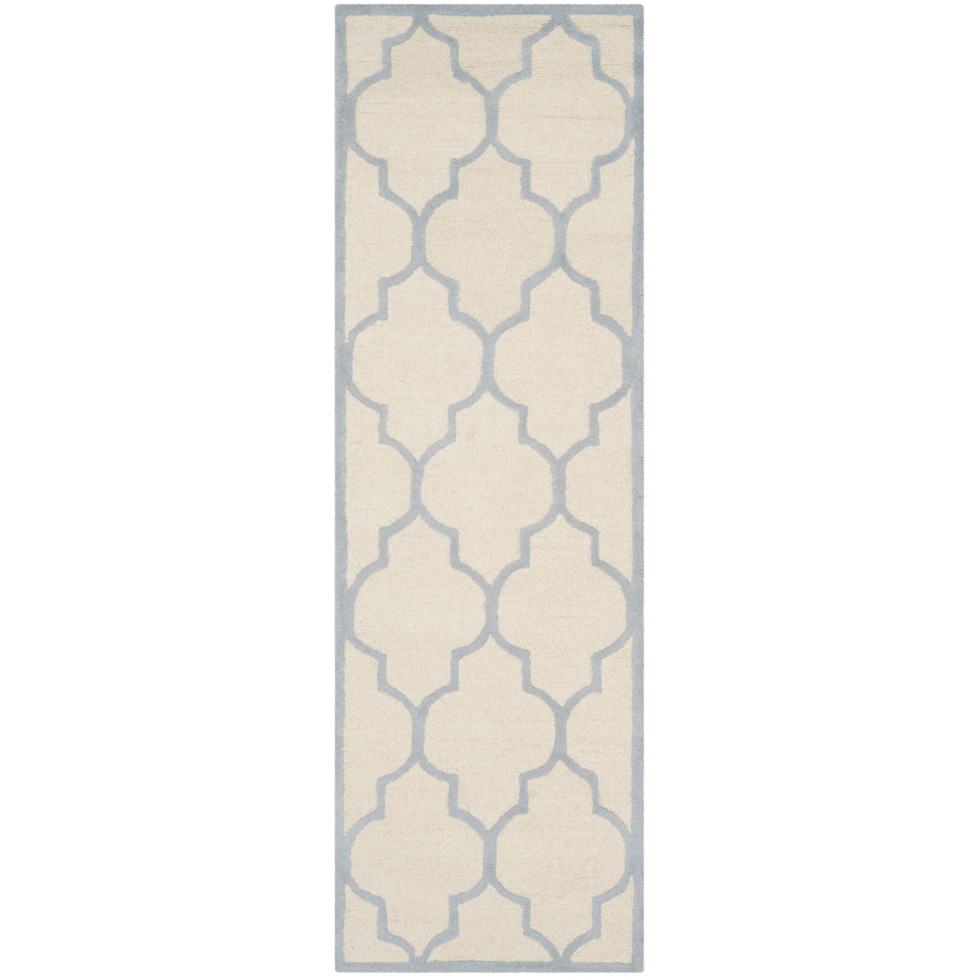 SAFAVIEH Cambridge CAM134F Ivory / Light Blue Rug Image 5