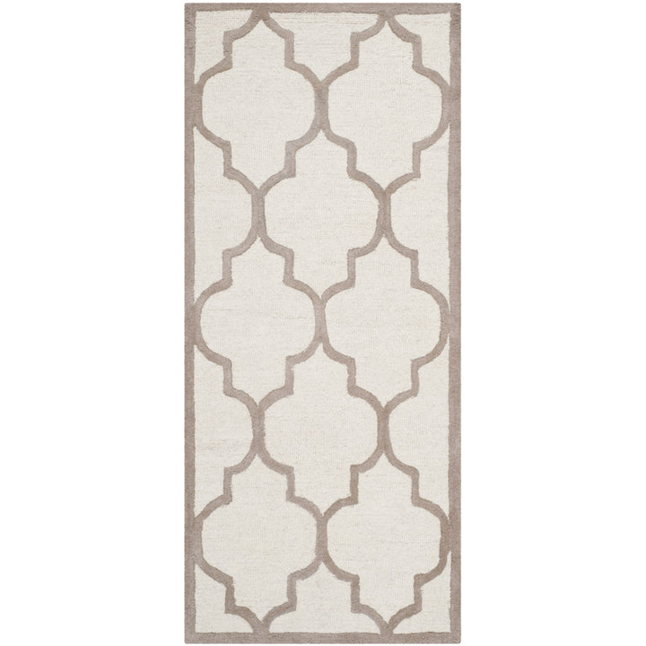 SAFAVIEH Cambridge CAM134P Handmade Ivory / Beige Rug Image 3