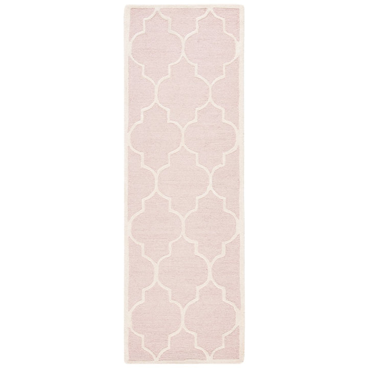 SAFAVIEH Cambridge CAM134M Light Pink / Ivory Rug Image 5