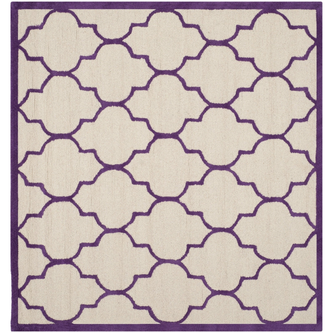 SAFAVIEH Cambridge CAM134V Handmade Ivory /Purple Rug Image 6