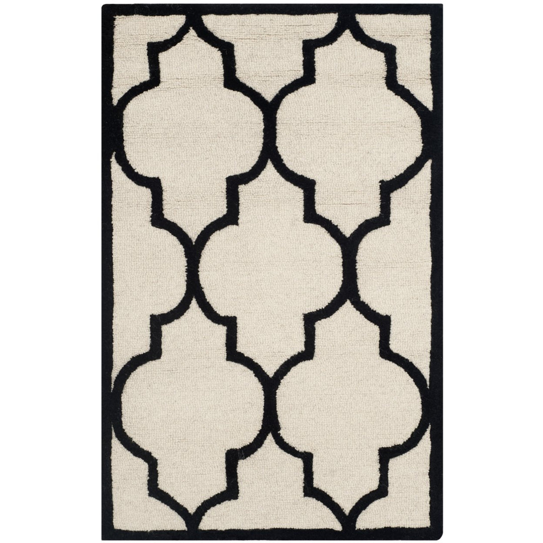 SAFAVIEH Cambridge CAM134W Handmade Ivory / Black Rug Image 1