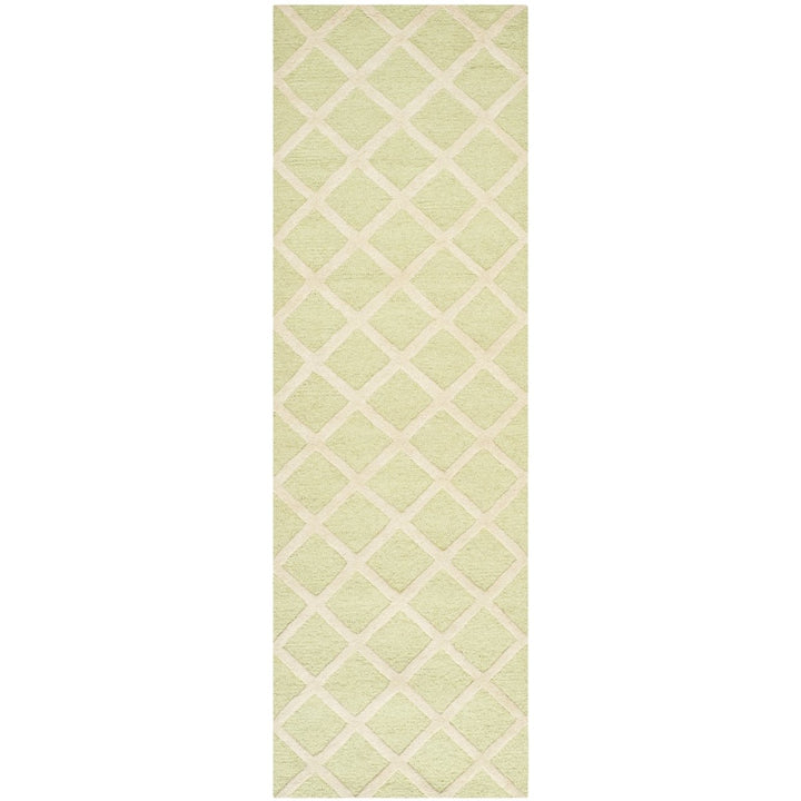 SAFAVIEH Cambridge CAM135B Light Green / Ivory Rug Image 3