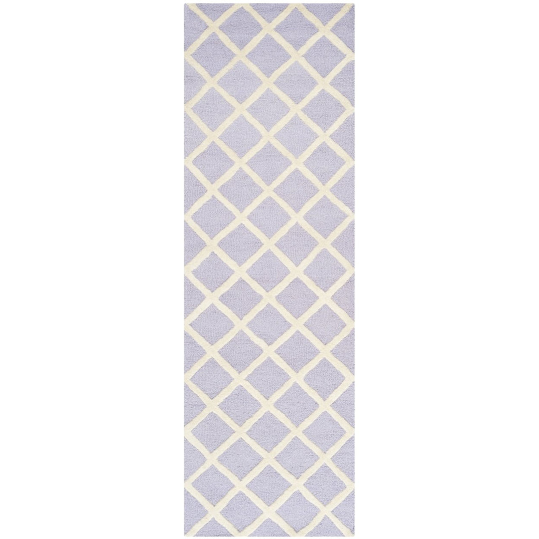 SAFAVIEH Cambridge CAM135C Lavender / Ivory Rug Image 1