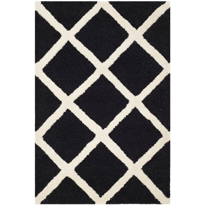 SAFAVIEH Cambridge CAM135E Handmade Black / Ivory Rug Image 2