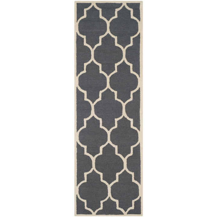 SAFAVIEH Cambridge CAM134X Dark Grey / Ivory Rug Image 10