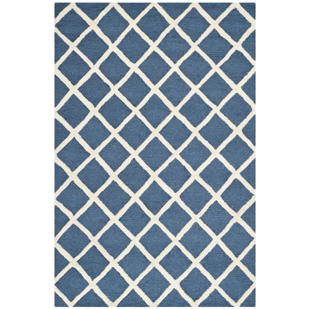 SAFAVIEH Cambridge CAM135G Handmade Navy / Ivory Rug Image 10