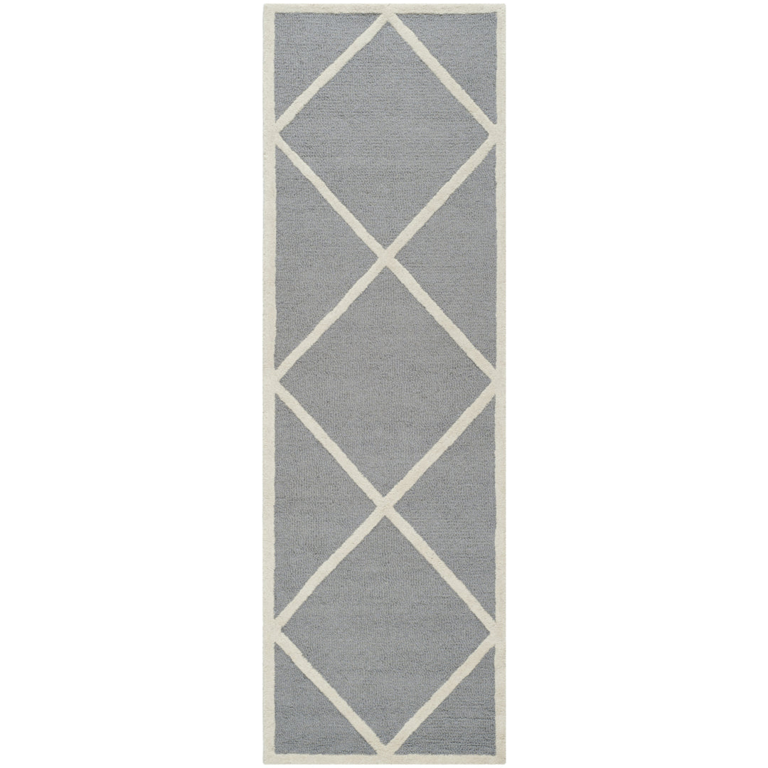 SAFAVIEH Cambridge CAM136D Handmade Silver /Ivory Rug Image 5