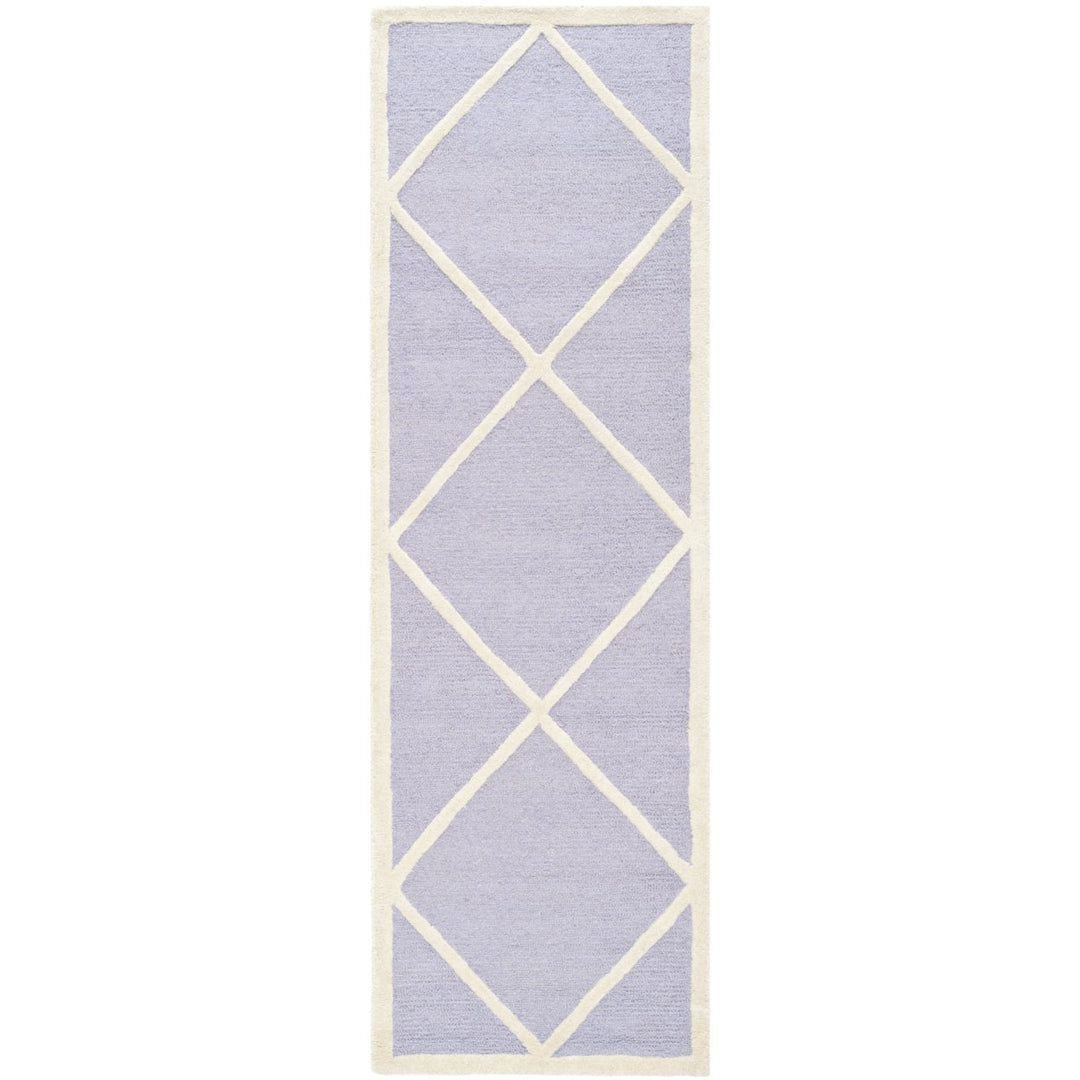 SAFAVIEH Cambridge CAM136C Lavender / Ivory Rug Image 1