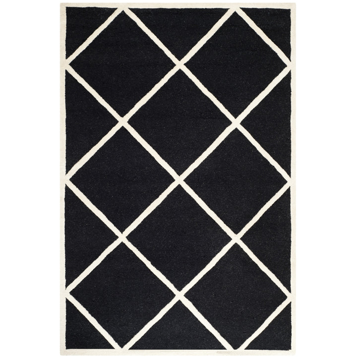 SAFAVIEH Cambridge CAM136E Handmade Black / Ivory Rug Image 10