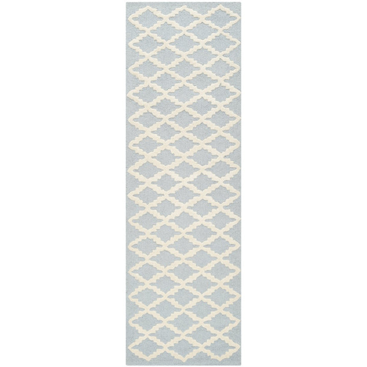 SAFAVIEH Cambridge CAM137A Light Blue / Ivory Rug Image 5