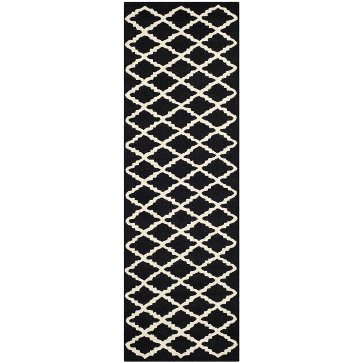 SAFAVIEH Cambridge CAM137E Handmade Black / Ivory Rug Image 5