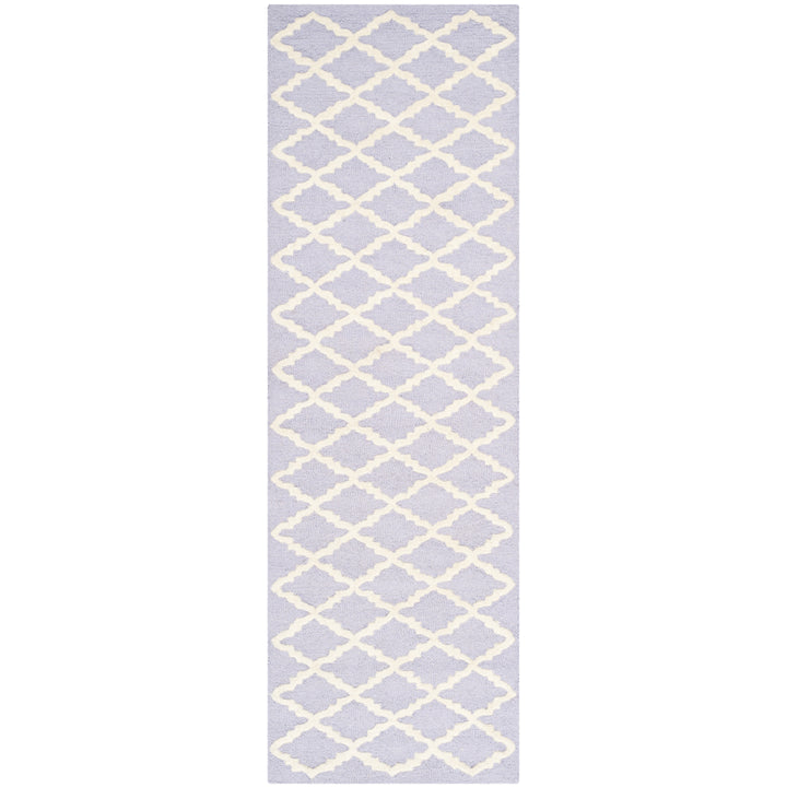 SAFAVIEH Cambridge CAM137C Lavender / Ivory Rug Image 5