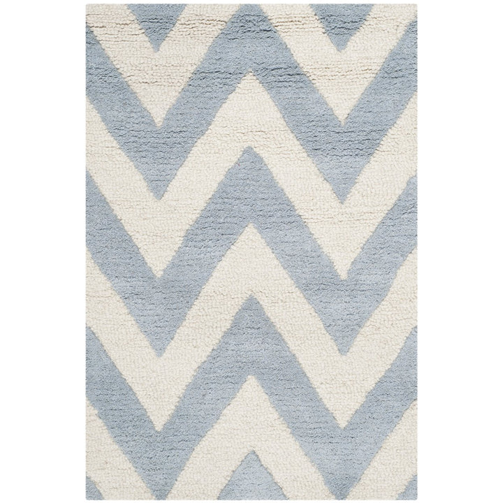 SAFAVIEH Cambridge CAM139A Light Blue / Ivory Rug Image 9