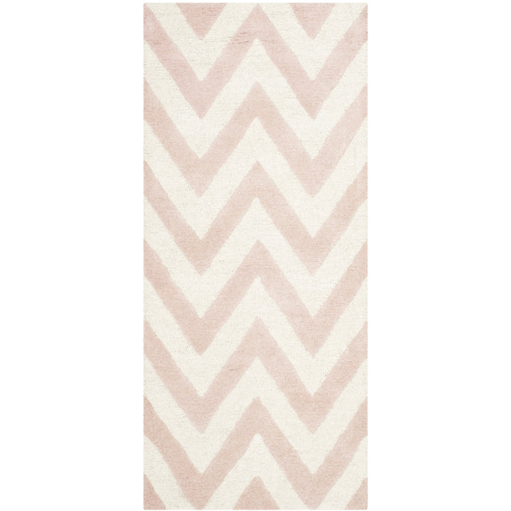 SAFAVIEH Cambridge CAM139M Light Pink / Ivory Rug Image 3