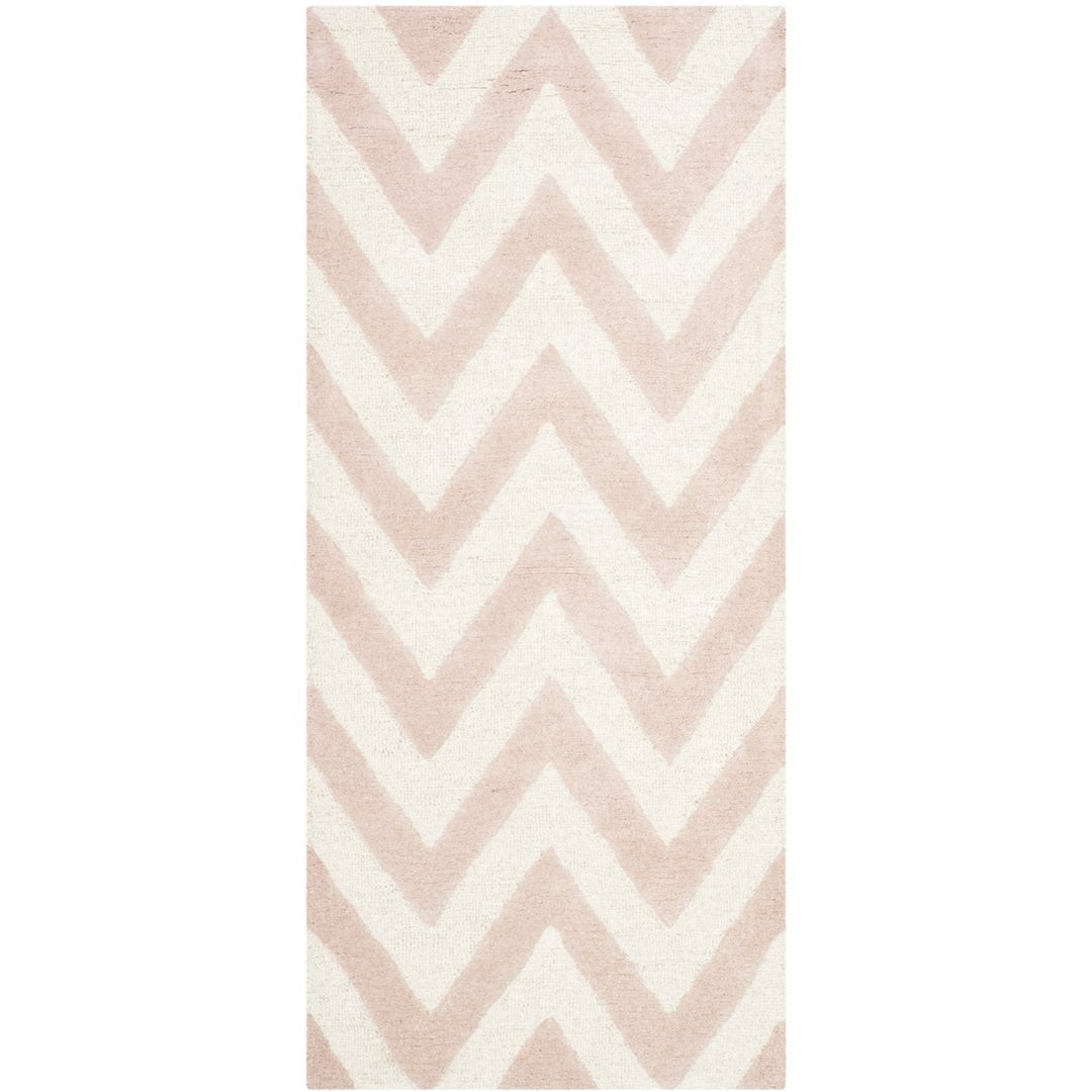 SAFAVIEH Cambridge CAM139M Light Pink / Ivory Rug Image 1