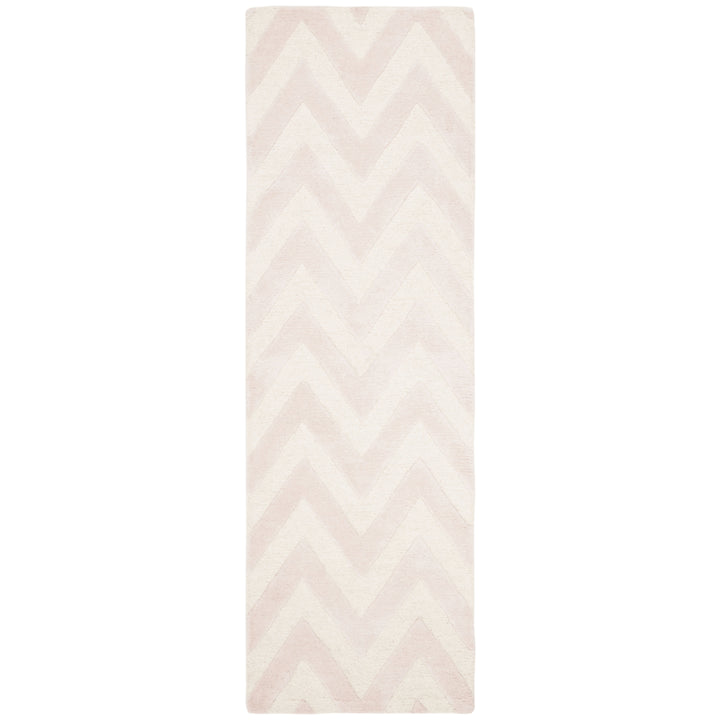 SAFAVIEH Cambridge CAM139M Light Pink / Ivory Rug Image 5