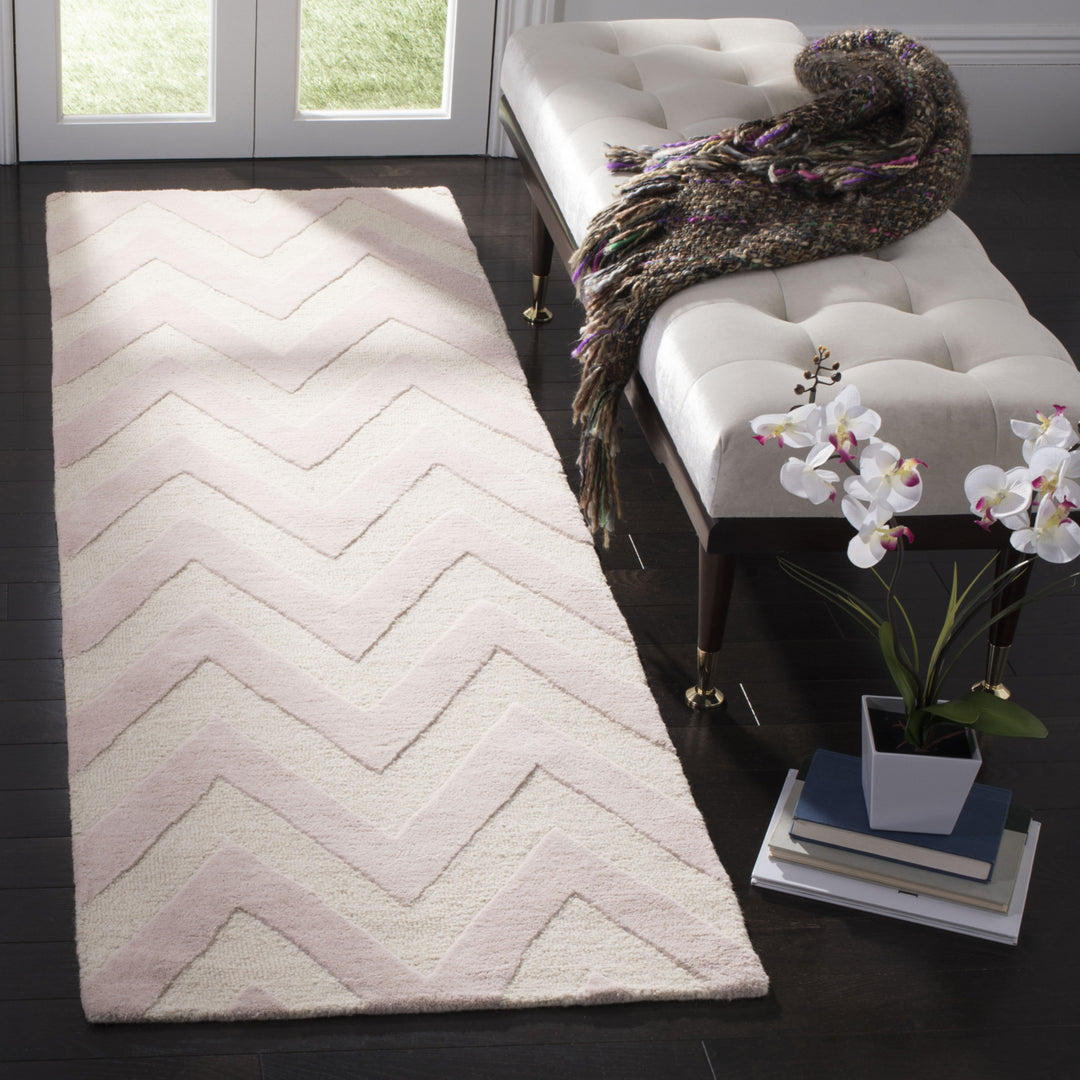 SAFAVIEH Cambridge CAM139M Light Pink / Ivory Rug Image 11