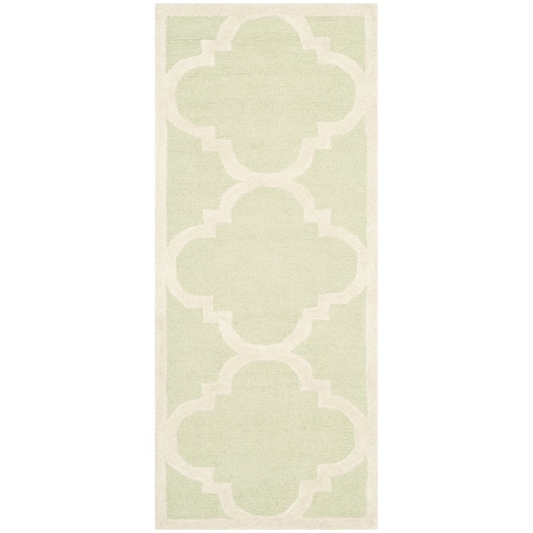 SAFAVIEH Cambridge CAM140B Light Green / Ivory Rug Image 1