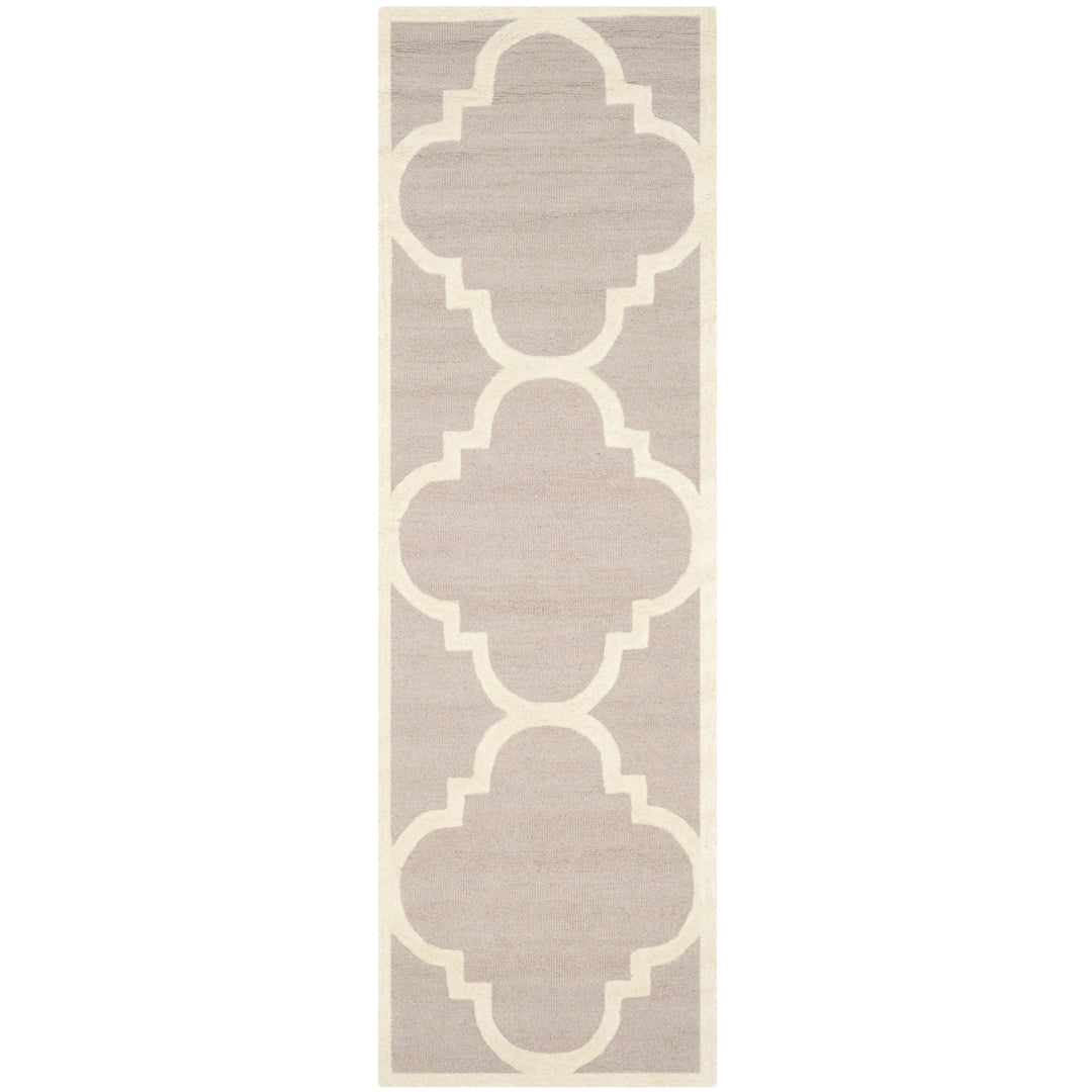 SAFAVIEH Cambridge CAM140J Handmade Beige / Ivory Rug Image 6