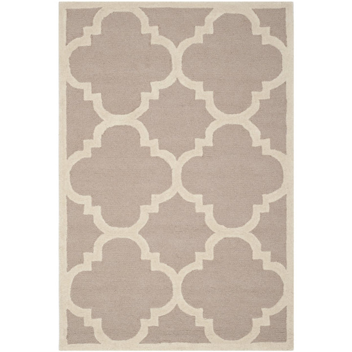 SAFAVIEH Cambridge CAM140J Handmade Beige / Ivory Rug Image 1