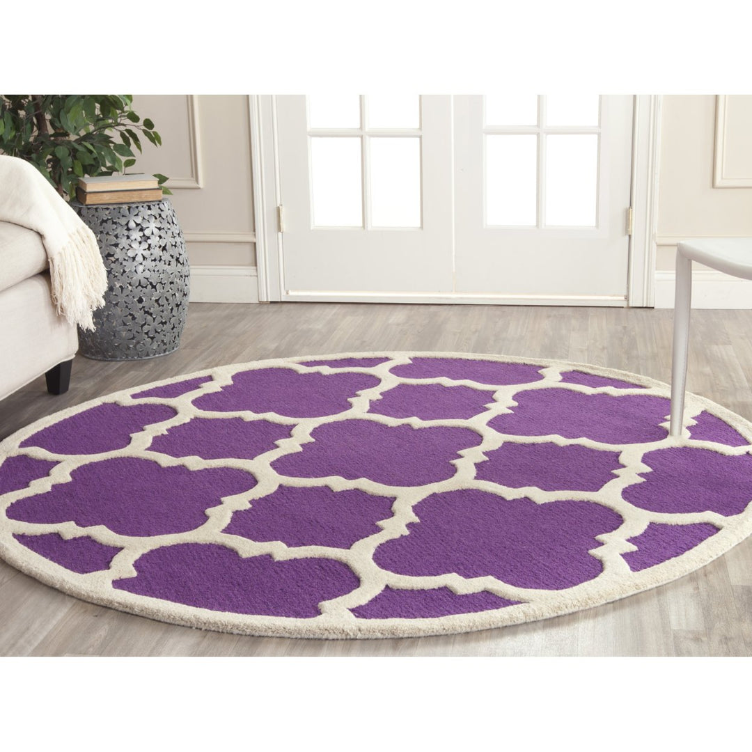 SAFAVIEH Cambridge CAM140K Handmade Purple /Ivory Rug Image 10