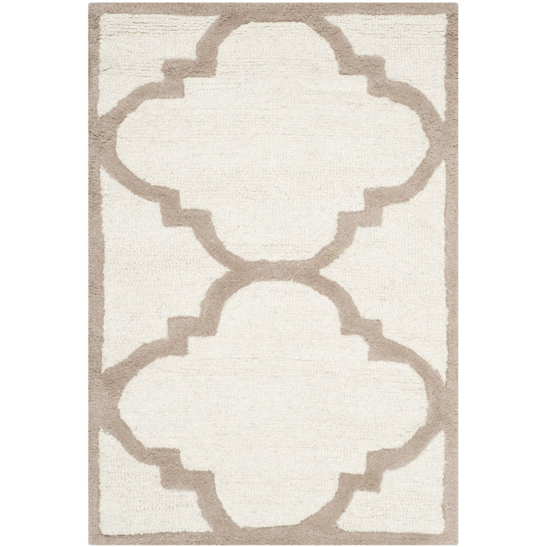 SAFAVIEH Cambridge CAM140P Handmade Ivory / Beige Rug Image 1