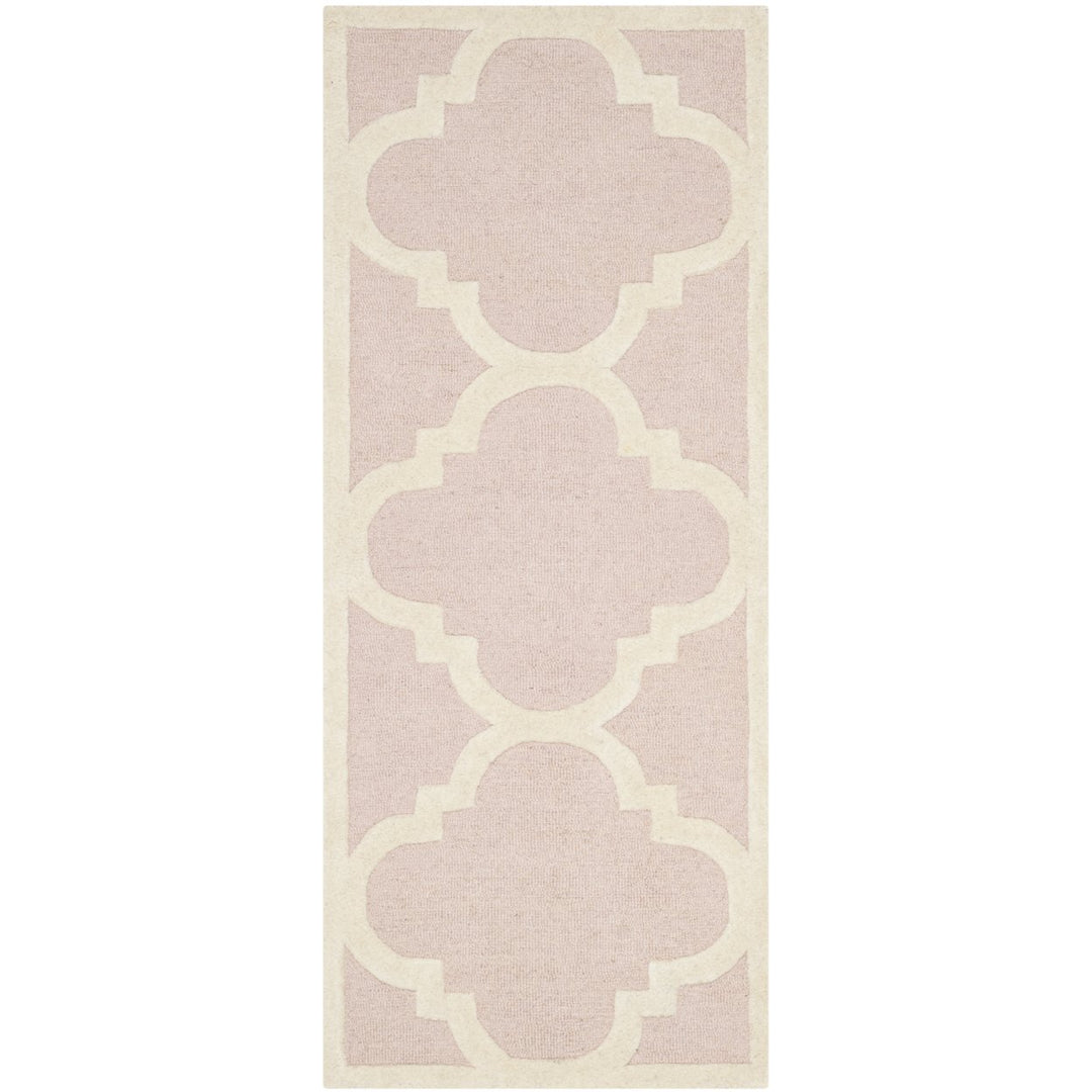 SAFAVIEH Cambridge CAM140M Light Pink / Ivory Rug Image 5