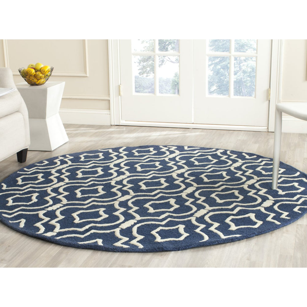 SAFAVIEH Cambridge CAM141G Navy Blue / Ivory Rug Image 2