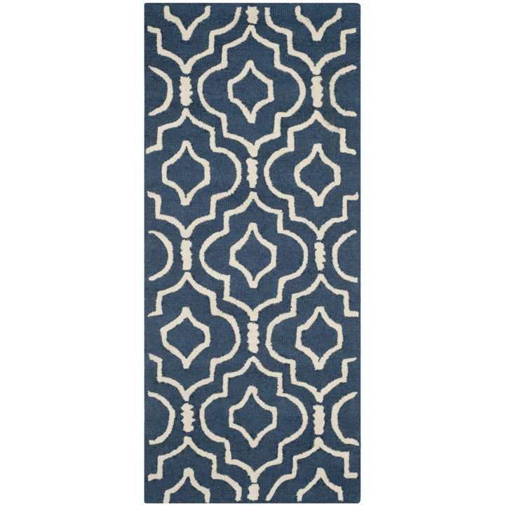 SAFAVIEH Cambridge CAM141G Navy Blue / Ivory Rug Image 5