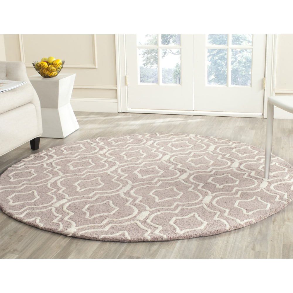 SAFAVIEH Cambridge CAM141J Handmade Beige / Ivory Rug Image 2