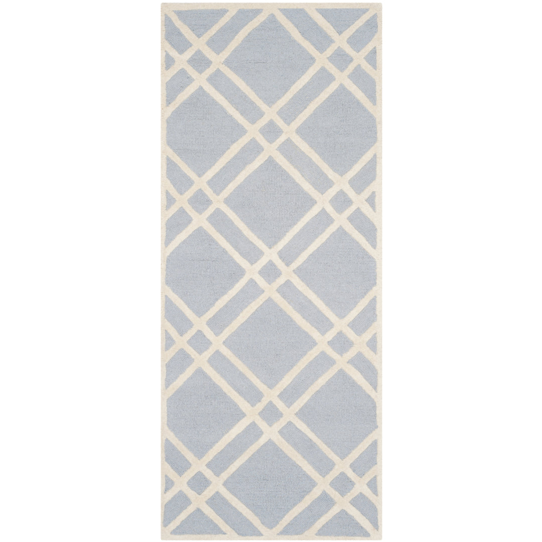 SAFAVIEH Cambridge CAM142A Light Blue / Ivory Rug Image 5