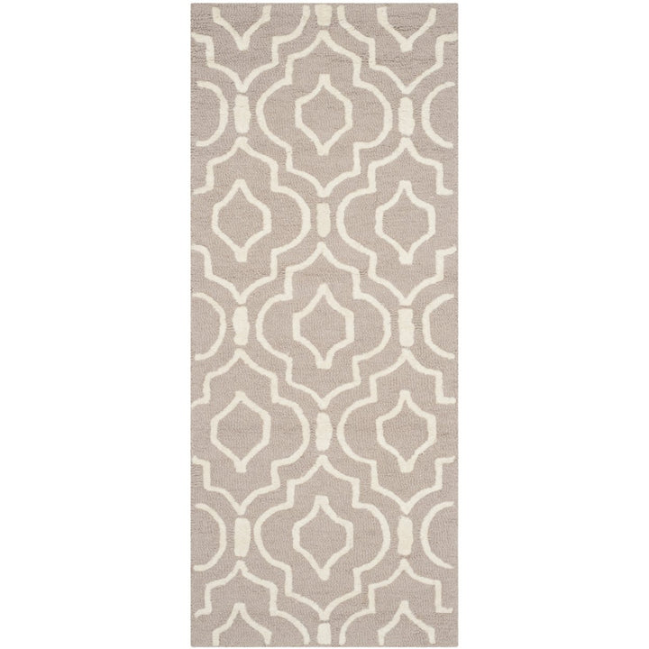 SAFAVIEH Cambridge CAM141J Handmade Beige / Ivory Rug Image 5