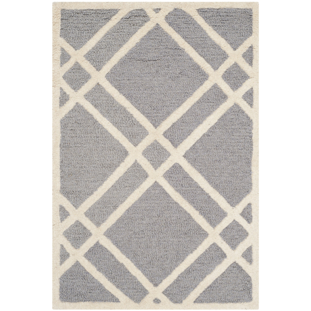 SAFAVIEH Cambridge CAM142D Handmade Silver /Ivory Rug Image 8