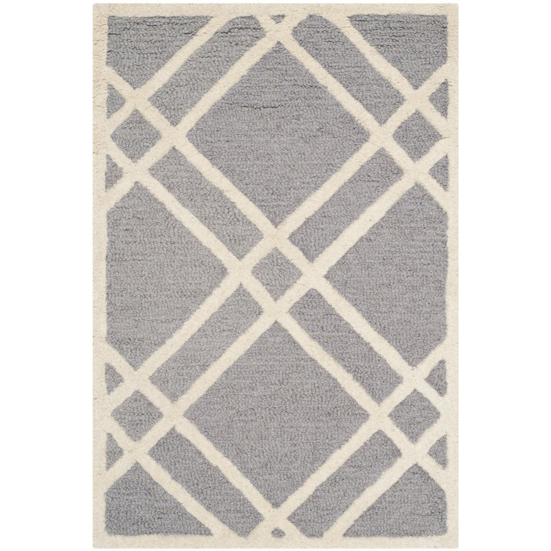 SAFAVIEH Cambridge CAM142D Handmade Silver /Ivory Rug Image 1