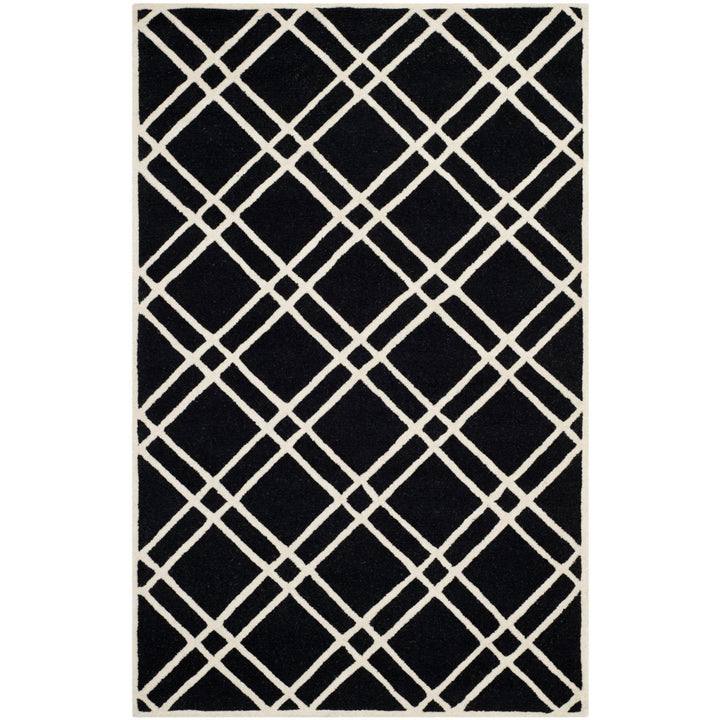 SAFAVIEH Cambridge CAM142E Handmade Black / Ivory Rug Image 10