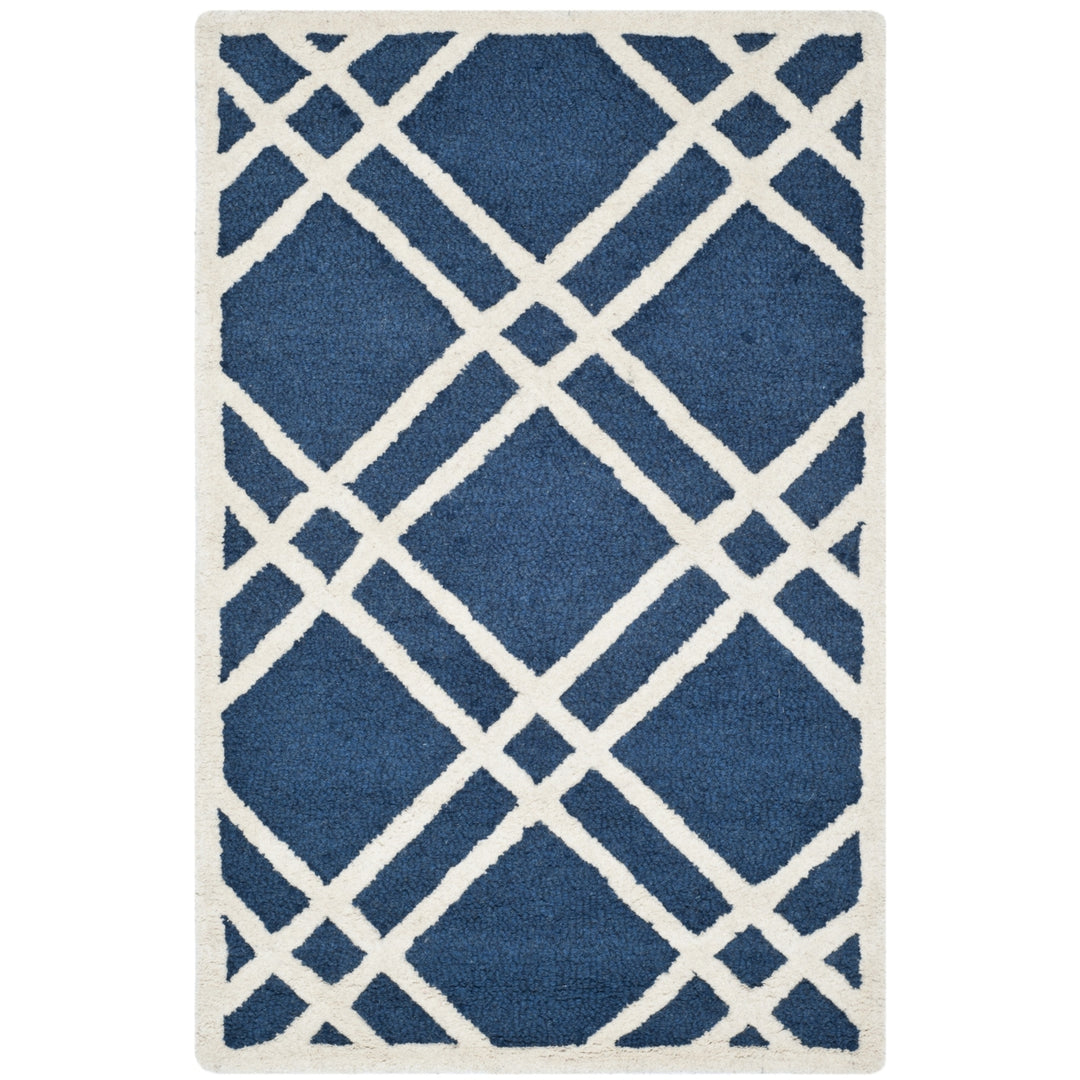 SAFAVIEH Cambridge CAM142G Navy Blue / Ivory Rug Image 9