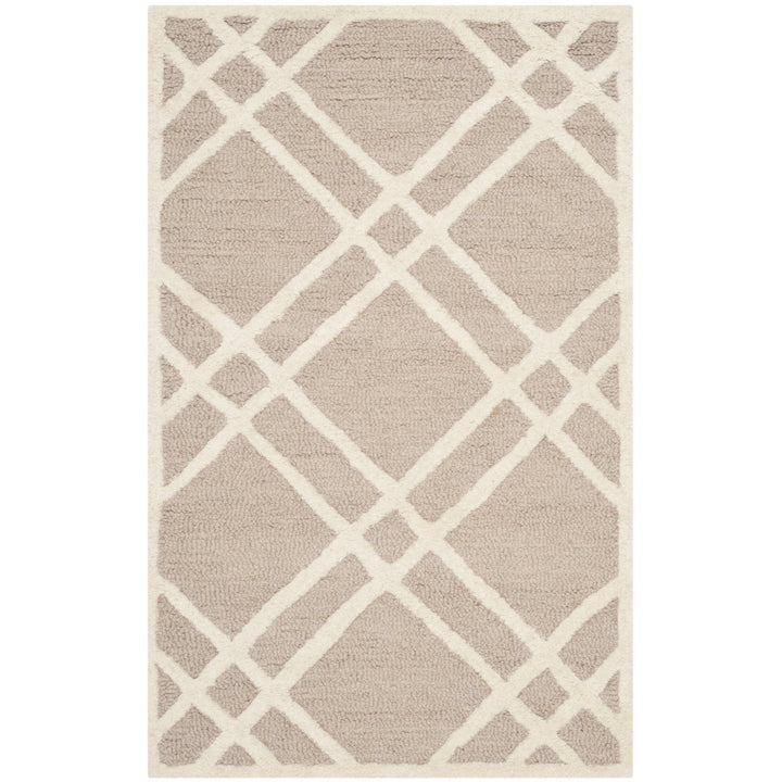 SAFAVIEH Cambridge CAM142J Handmade Beige / Ivory Rug Image 1