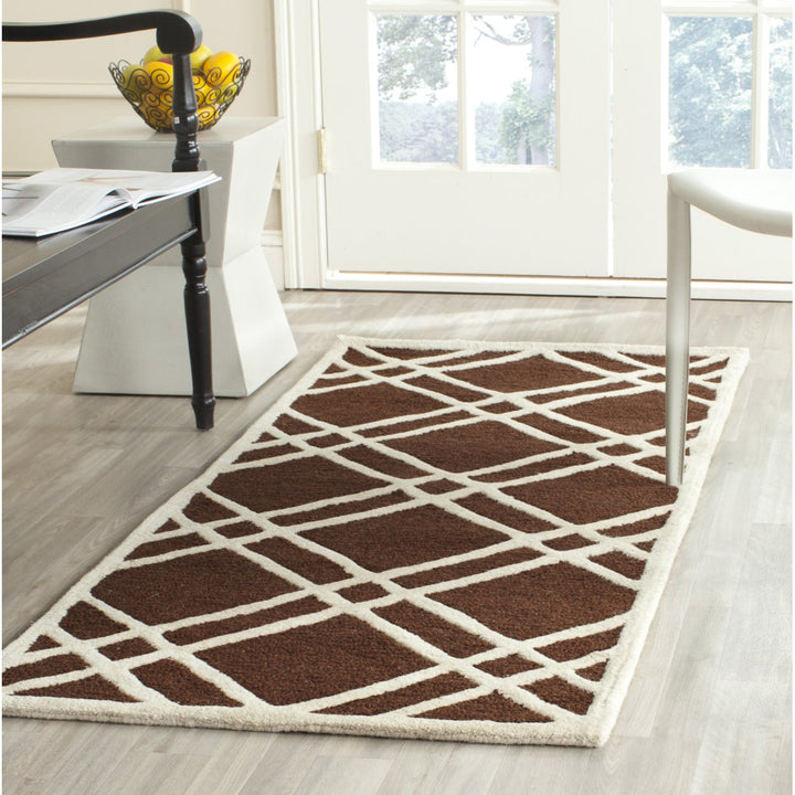 SAFAVIEH Cambridge CAM142H Dark Brown / Ivory Rug Image 10