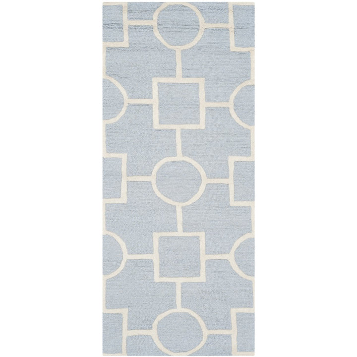 SAFAVIEH Cambridge CAM143A Light Blue / Ivory Rug Image 5