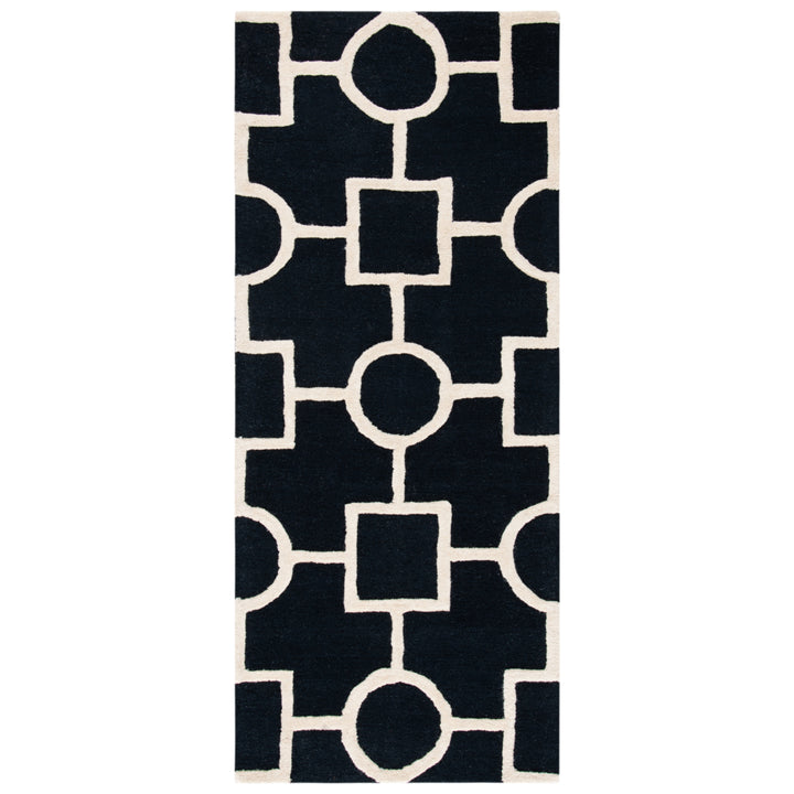 SAFAVIEH Cambridge CAM143E Handmade Black / Ivory Rug Image 5