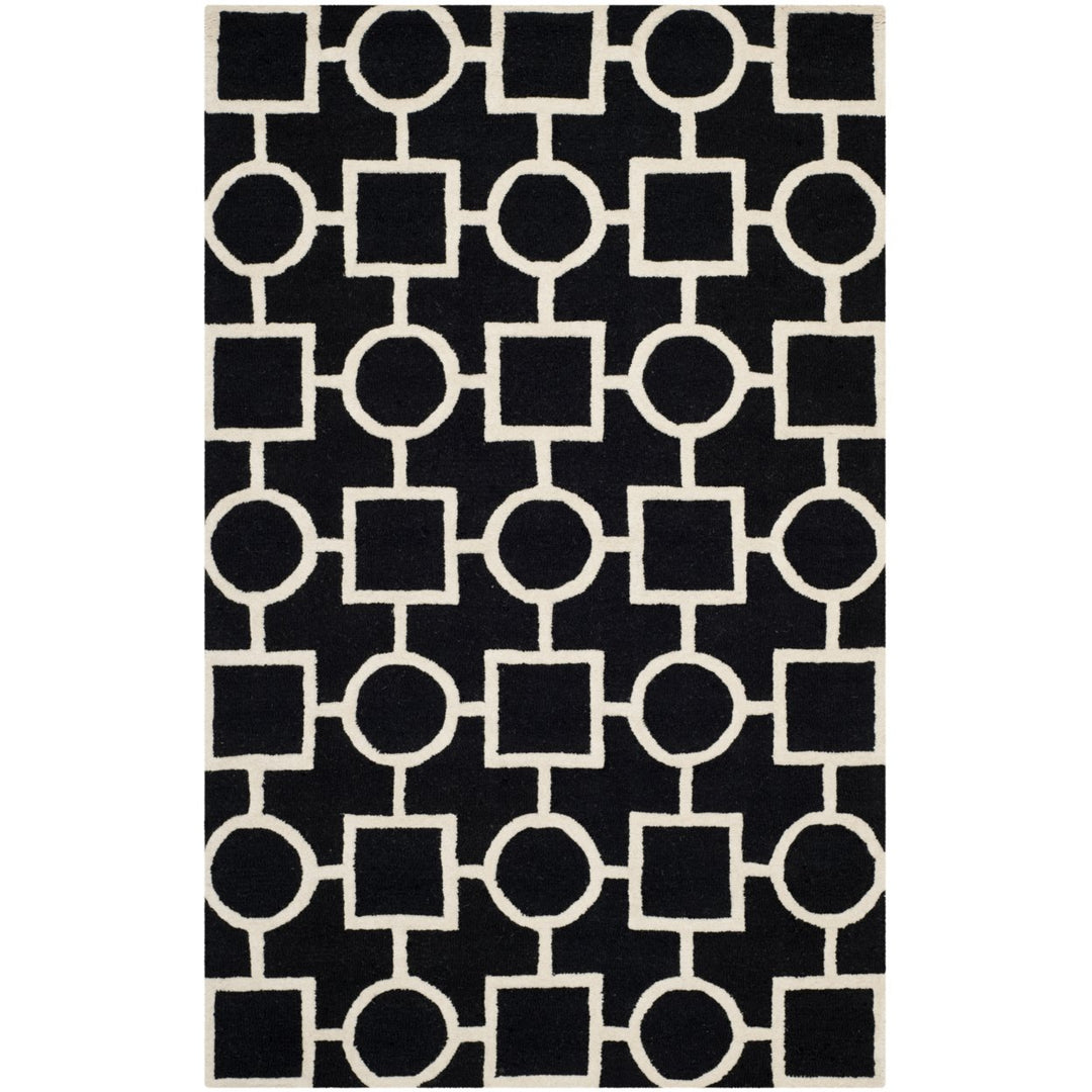 SAFAVIEH Cambridge CAM143E Handmade Black / Ivory Rug Image 10