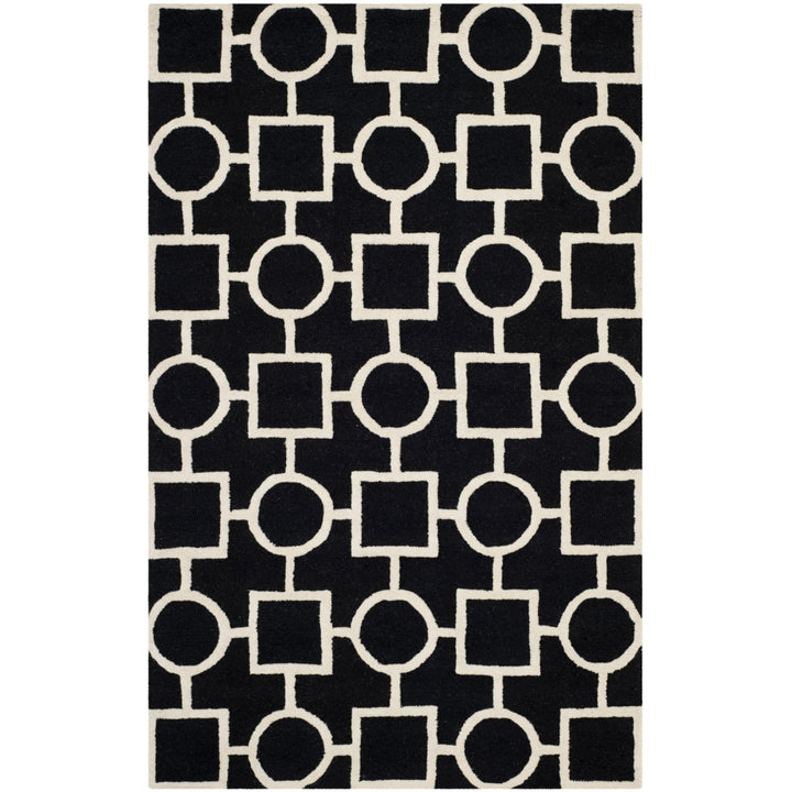 SAFAVIEH Cambridge CAM143E Handmade Black / Ivory Rug Image 10