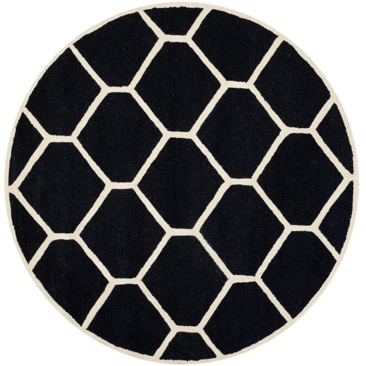 SAFAVIEH Cambridge CAM144E Handmade Black / Ivory Rug Image 4