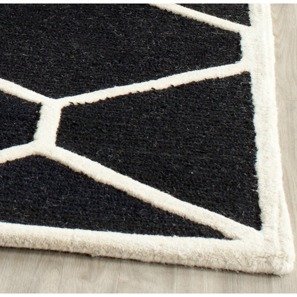 SAFAVIEH Cambridge CAM144E Handmade Black / Ivory Rug Image 7