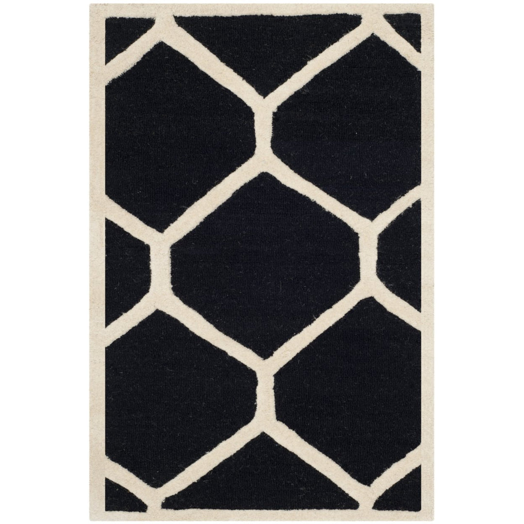 SAFAVIEH Cambridge CAM144E Handmade Black / Ivory Rug Image 9