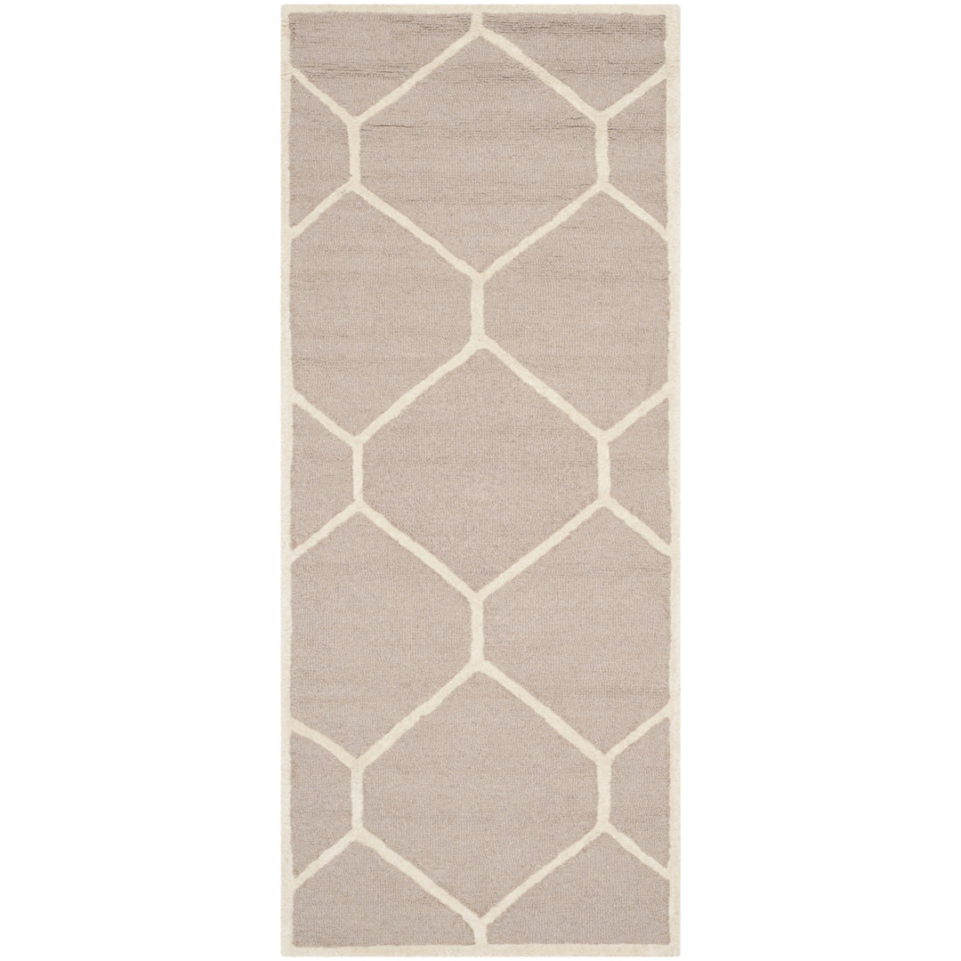 SAFAVIEH Cambridge CAM144J Handmade Beige / Ivory Rug Image 5