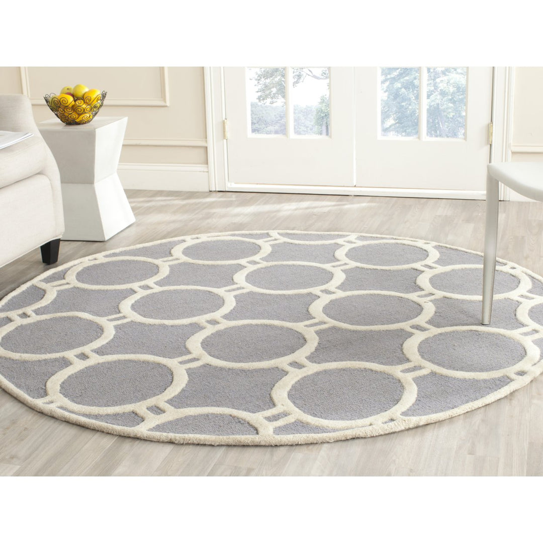 SAFAVIEH Cambridge CAM145D Handmade Silver /Ivory Rug Image 2