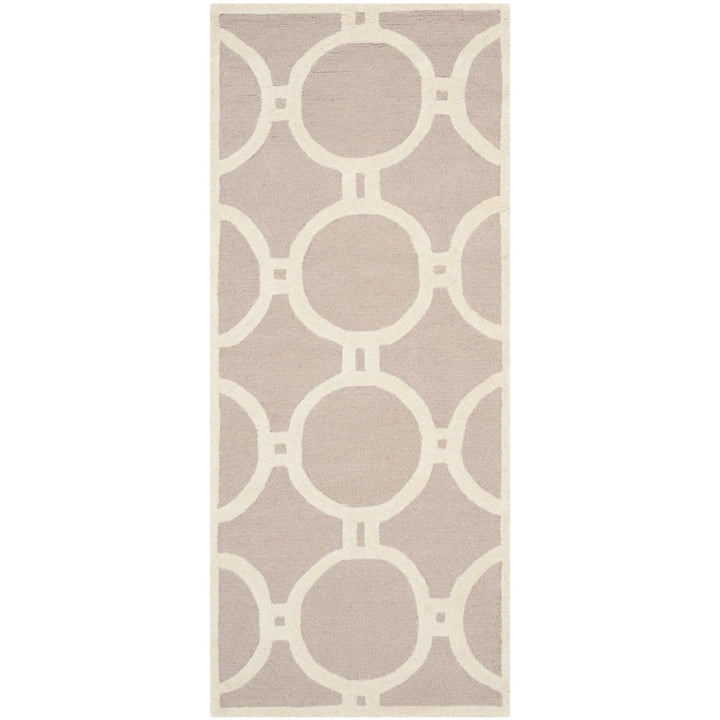 SAFAVIEH Cambridge CAM145J Handmade Beige / Ivory Rug Image 1