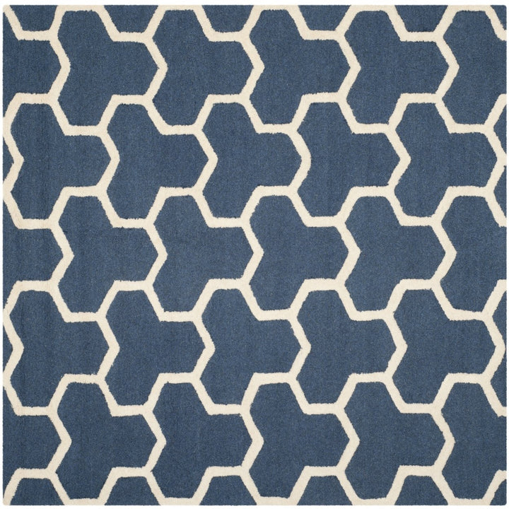 SAFAVIEH Cambridge CAM146G Navy Blue / Ivory Rug Image 5