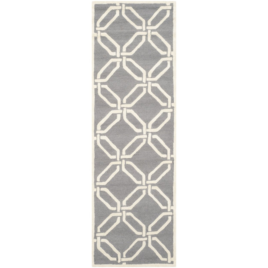 SAFAVIEH Cambridge CAM311D Dark Grey / Ivory Rug Image 5